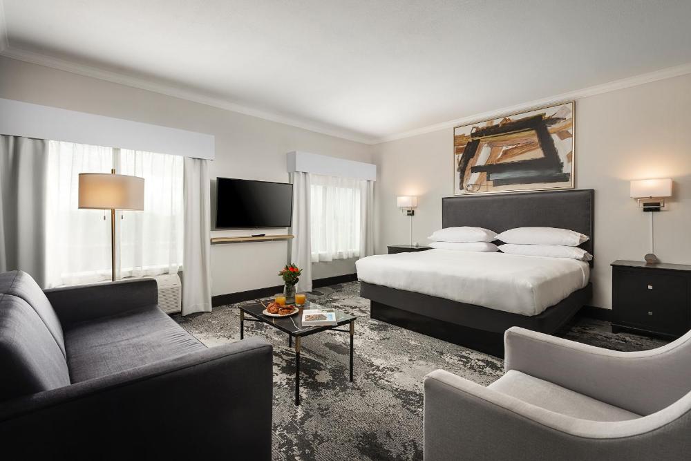 Deluxe Single Room interior
